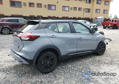 2023 Nissan Kicks Sr z USA, uszkodzony, nr VIN 3N1CP5DV4PL489465